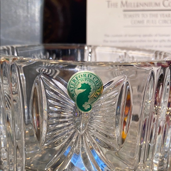 Waterford Crystal Millennium Collection Glass Champagne/Wine bottle display - Picture 3 of 8